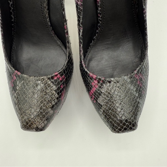 Brian Atwood Savita Snake Print Hidden Platform Pumps Heels Size 9.5 Us - Picture 14 of 16